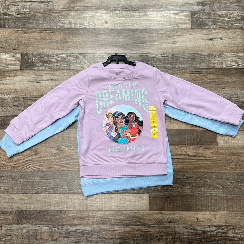 Disney • Disney princess sweatshirt set